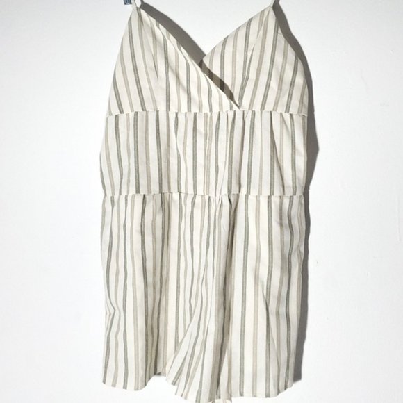 BCBGeneration Striped Romper Shorts Jumpsuit Small - Picture 3 of 8